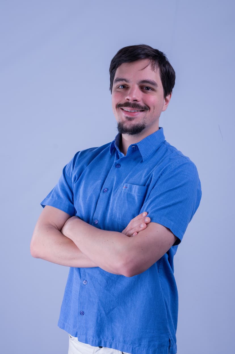 Dr. Felipe Poubel
